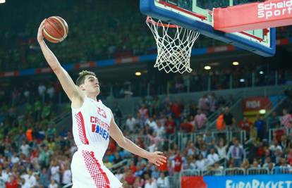 Zakucavanje Hezonje drugo na Top 5 prvog dana Eurobasketa