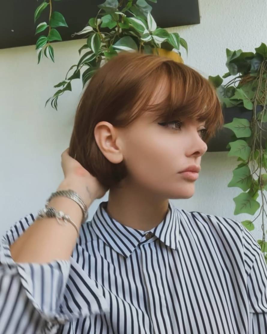 Ella pokazala novu frizuru zbog koje je propustila putovanje: 'Ne znam više šta da probam'