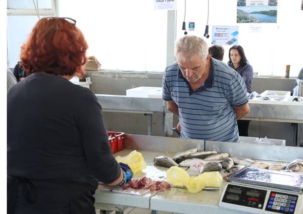 Šibenik: Ponuda ribe na ribarnici