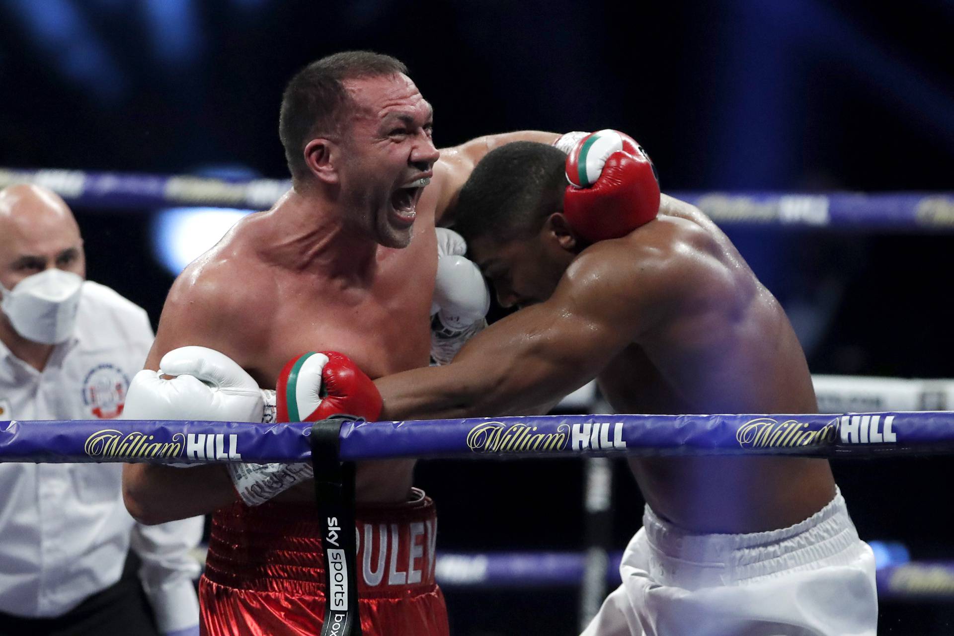 Heavyweight World Title Fight - Anthony Joshua v Kubrat Pulev