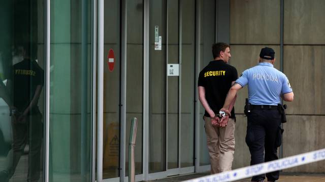 Policija privela muškarca zbog lažne dojave o bombi u Avenue Mallu