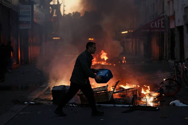 Civil unrest in Paris