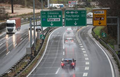 HAK upozorava na poledicu na cestama:  Prilagodite brzinu!