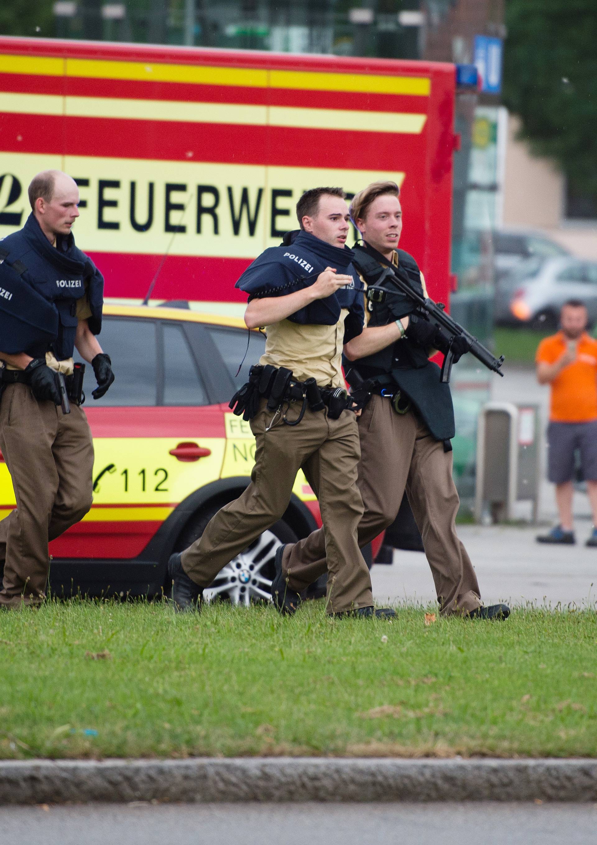 Schießerei in Einkaufszentrum in München