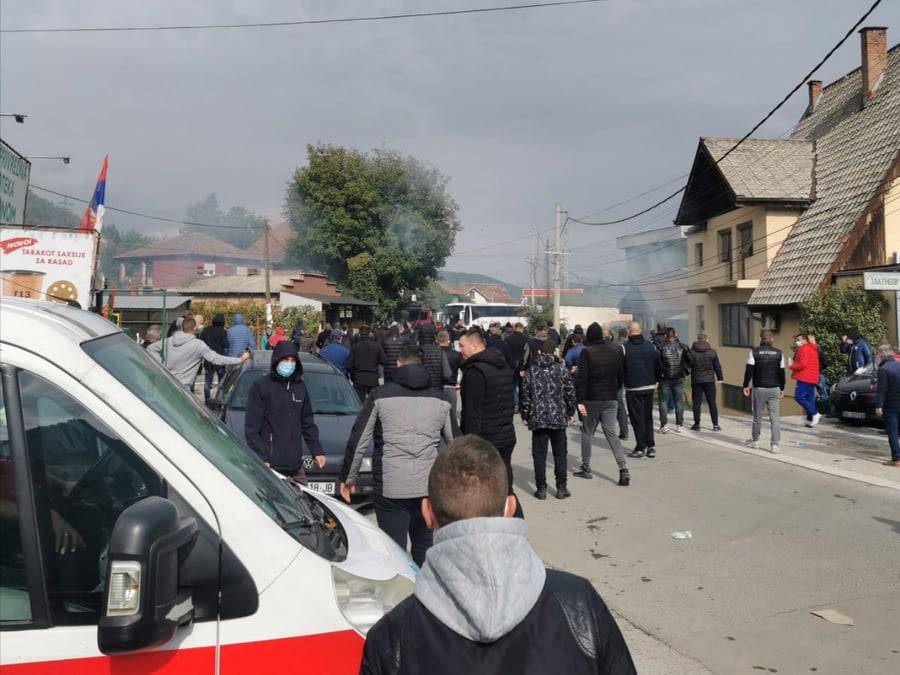U sukobu na Kosovu najmanje 6 ozlijeđenih, osmero je uhićenih: 'Ne nasjedajte na provokacije...'
