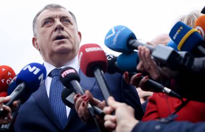 Otkazana još jedna sudska rasprava protiv Dodika, on vrijeđao tužitelje i strance