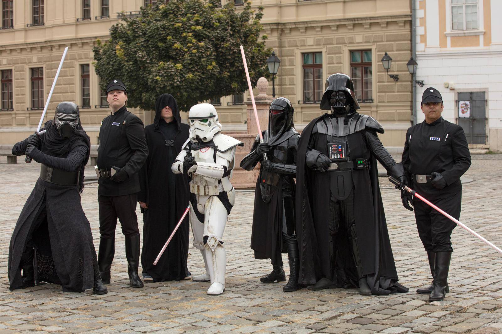 Star Wars tjedan u Osijeku  zavrÅ¡en mimohodom sudionika po TvrÄi
