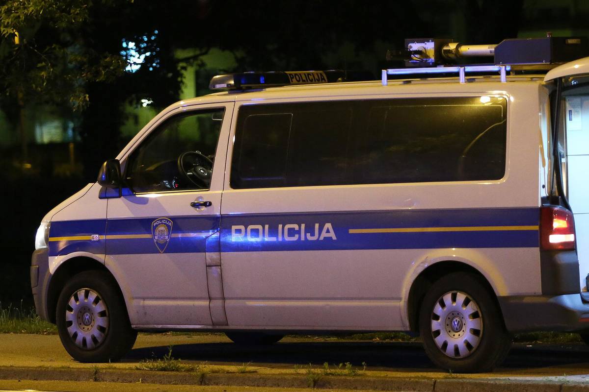 Mladića (20) zatočili u Zagrebu: Mlatile ga palicama i još orobile