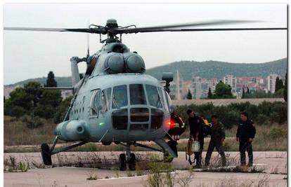 Avionom vlade i vojnim helikopterom spasili 4 ljudi