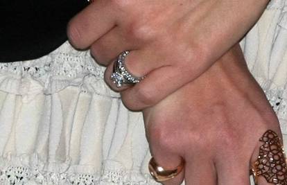 Dario Srna kupio supruzi Mireli prsten vrijedan 50.000 kuna