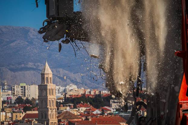 Split: Nastavak rušenja zgrade Hotela Marjan