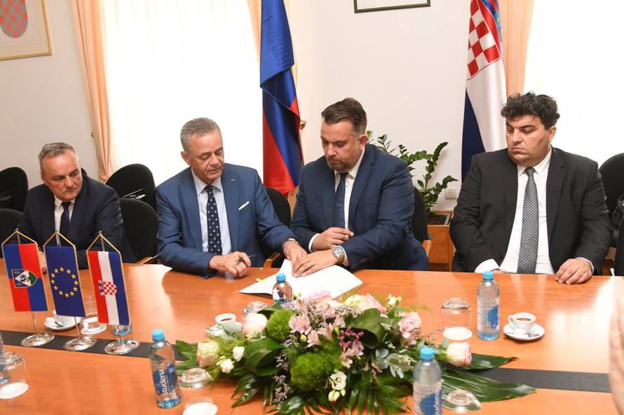 U Koprivnici održana primopredaja vlasti, Tomislav Golubić je novi župan