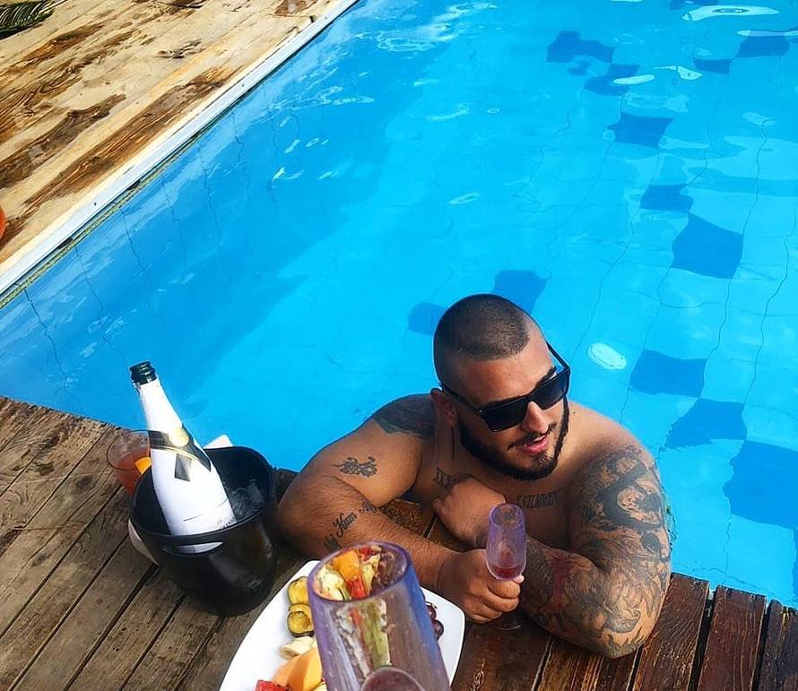 Zbog kila mu otkazuju bubrezi i srce: 'Treba na liposukciju...'