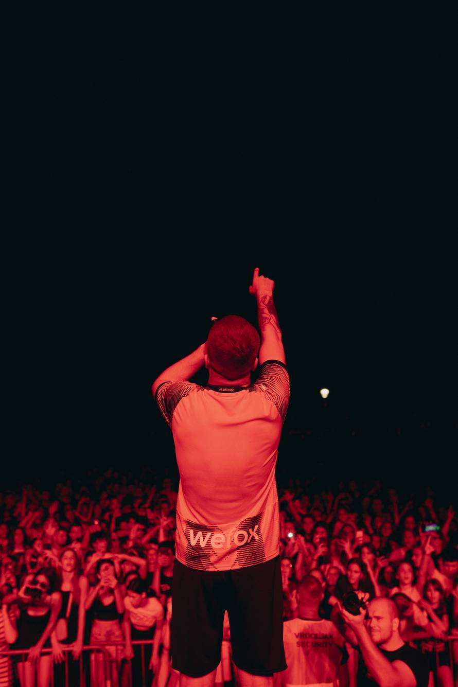 Grše zapjevao u rodnom Trilju, a na pozornici se pojavio Antonio Plazibat: Utisci se neće slegnuti!