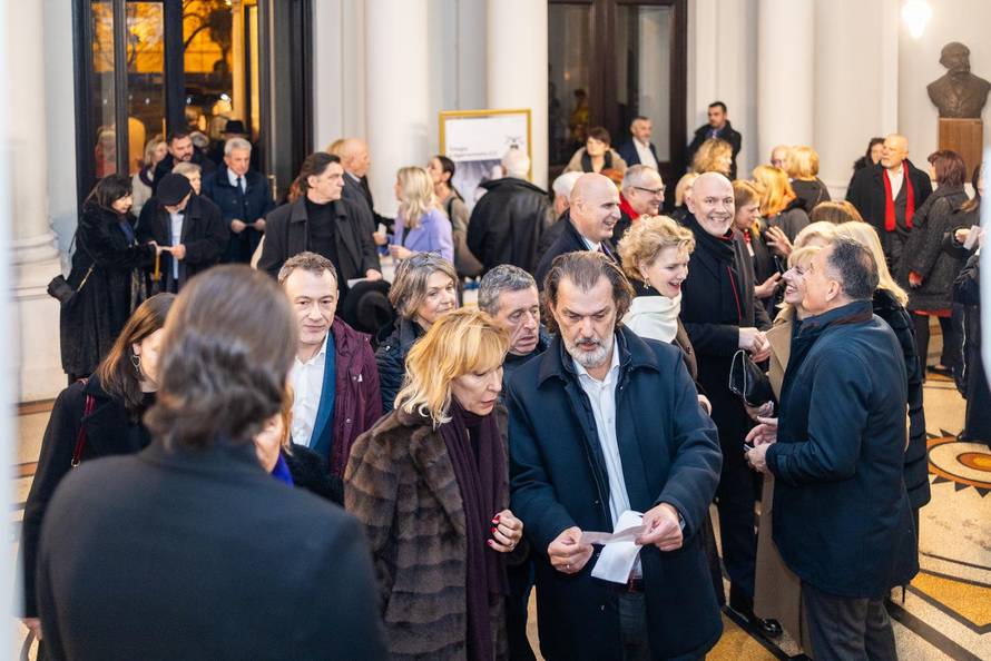 Zagreb: Poznati na premijeri predstave "Trilogija o Agamemnonu 2.0"