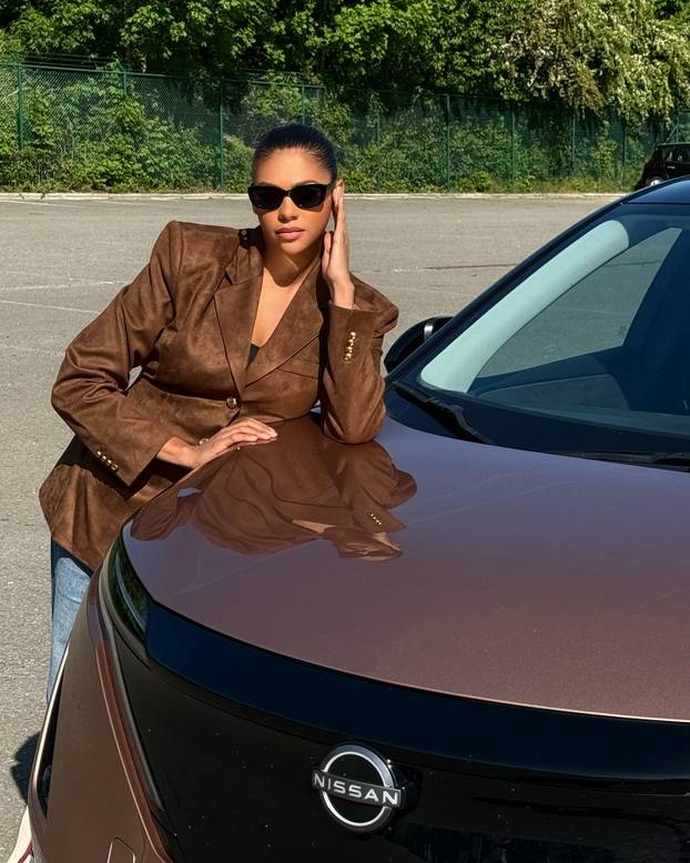 FOTO Bivša misica želi preuzeti Formulu 1: 'Cilj mi nije pobjeda'