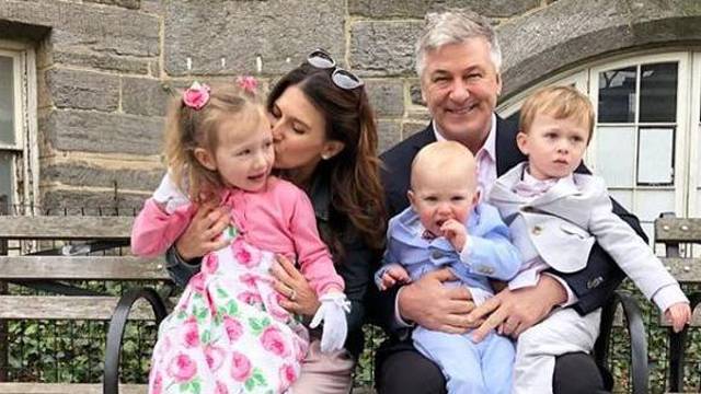 Nakon dva pobačaja, Baldwin i žena otkrili kako žele još djece