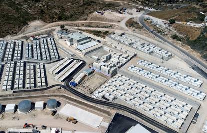Grčka vlada na otoku Samosu otvorila novi izbjeglički kamp