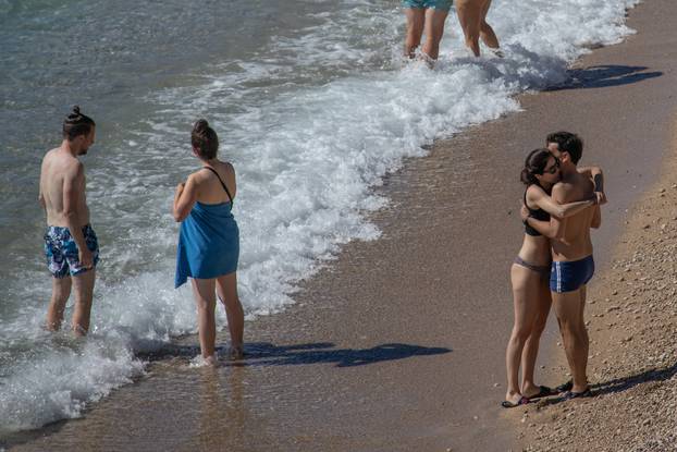 Dubrovčani uživaju u babljem ljetu