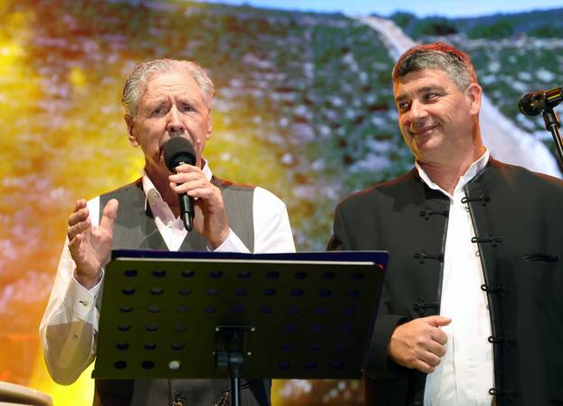 Šibenik: Prva večer Dalmatinske šansone posvećena Vinku Coci