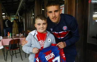 Biuk upoznao malog Leona koji je operirao srce: Hajdukovac pomogao prikupiti sredstva