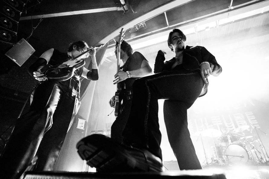 Joker Out rasplesao je Tvornicu Kulture: Hrvatice na pozornicu bacale ružičaste grudnjake...