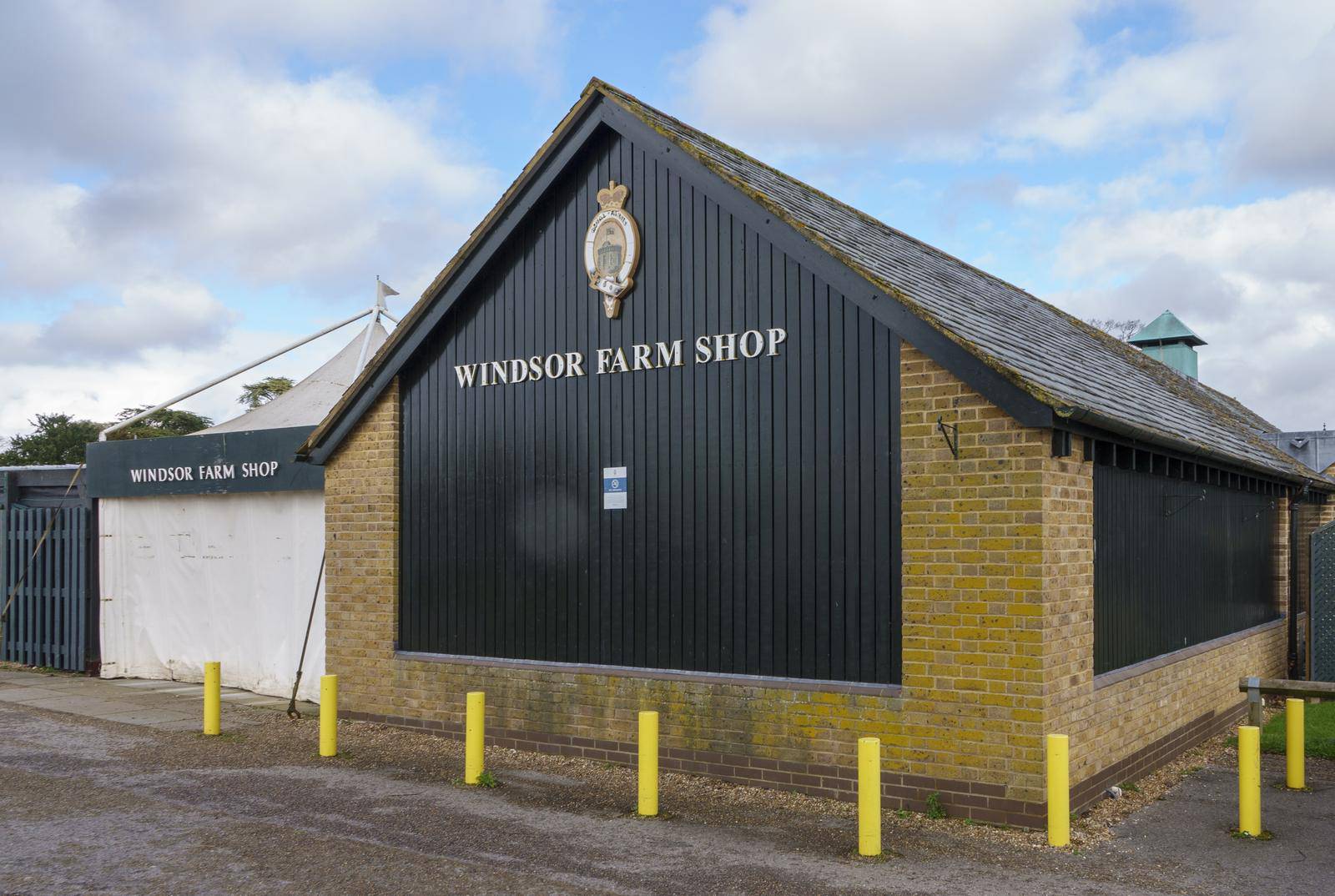 Windsor Farm shop, na kraljevskom imanju koji su William i Kate, posjetili u subotu poslijepodne druže?i se s lokalnim kupcima