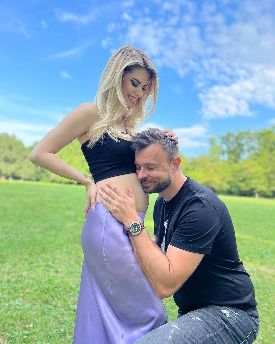 Ecija i Goran Belošević otkrili spol bebe: 'Čuvat ćemo te kao kap vode na dlanu, anđele'