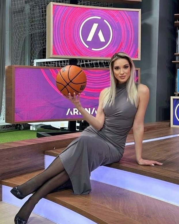 FOTO Srpska voditeljica osvojila euroligaške parkete, zablistala i u Zadru. Govori tri strana jezika