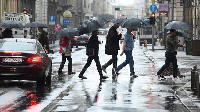 Kišni dan u Zagrebu: Izgleda kao da nam je došla rana jesen'