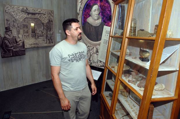 Krapina: Poznati kuhar Stephan Macchi posjetio Muzej krapinskih neandertalaca