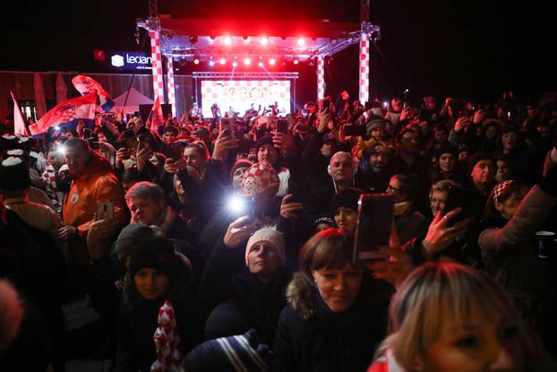 Doček za nogometaše Marcela Brozovića i Antu Budimira u Velikoj Gorici