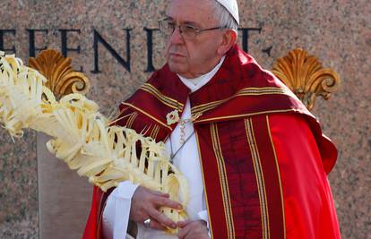 Papa na Cvjetnicu pozvao mlade: "Ne dajte se ušutkati!"
