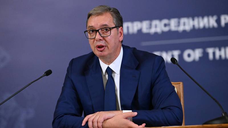 Vučić podnio ostavku! Nada se kako će u premijersku fotelju: 'Služio sam pošteno i časno...'