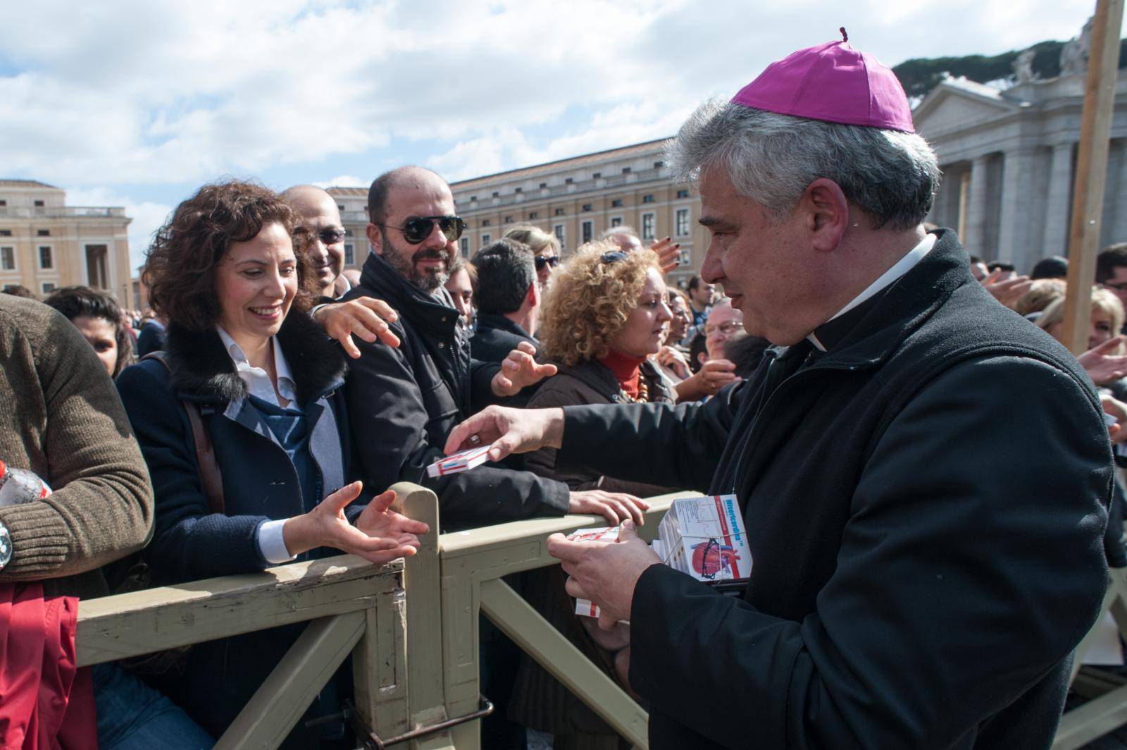 February 21, 2016 : Rosary boxes "Misericordina" is distributed during the Pope Francis Sunday prayer in St. Peter's square at the Vatican.
