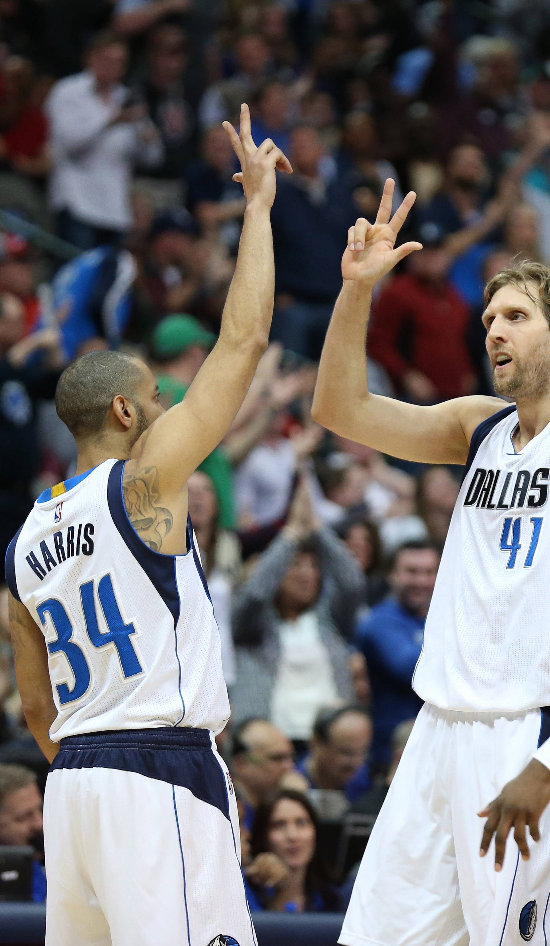 Nowitzki 'utrpao' 40 koševa za pobjedu Dallasa u produžetku