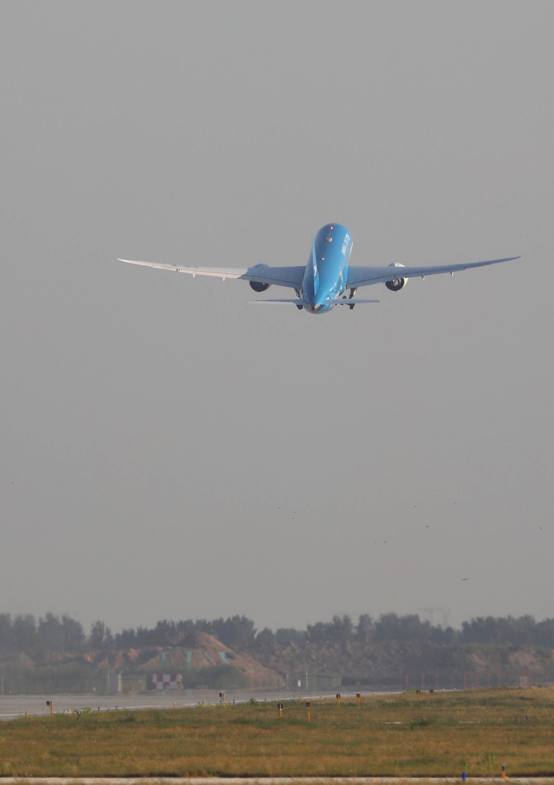 Xiamen Airlines Boeing 787-9 plane to Xiamen takes off from the newly launched Daxing International airport in Beijing