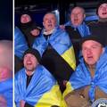 VIDEO Veselje u Ukrajini:  Iz ruskog zarobljeništva vratili su se branitelji čeličane Azovstal!