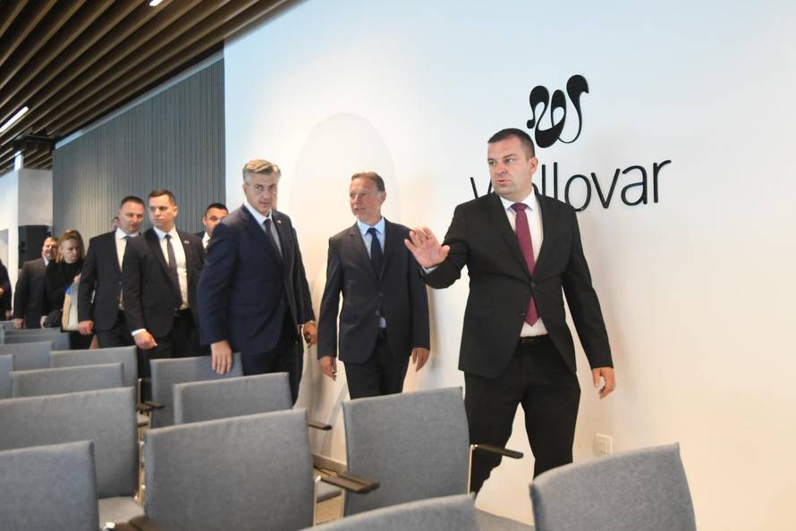Bjelovar: Svečano otvorenje Geotermalnog sportsko-rekreacijskog parka Wellovar