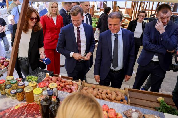 Zadar: Predsjednik Hrvatskog sabora Gordan Jandroković obišao je manifestaciju pod nazivom „Pijat na Pijaci“ 