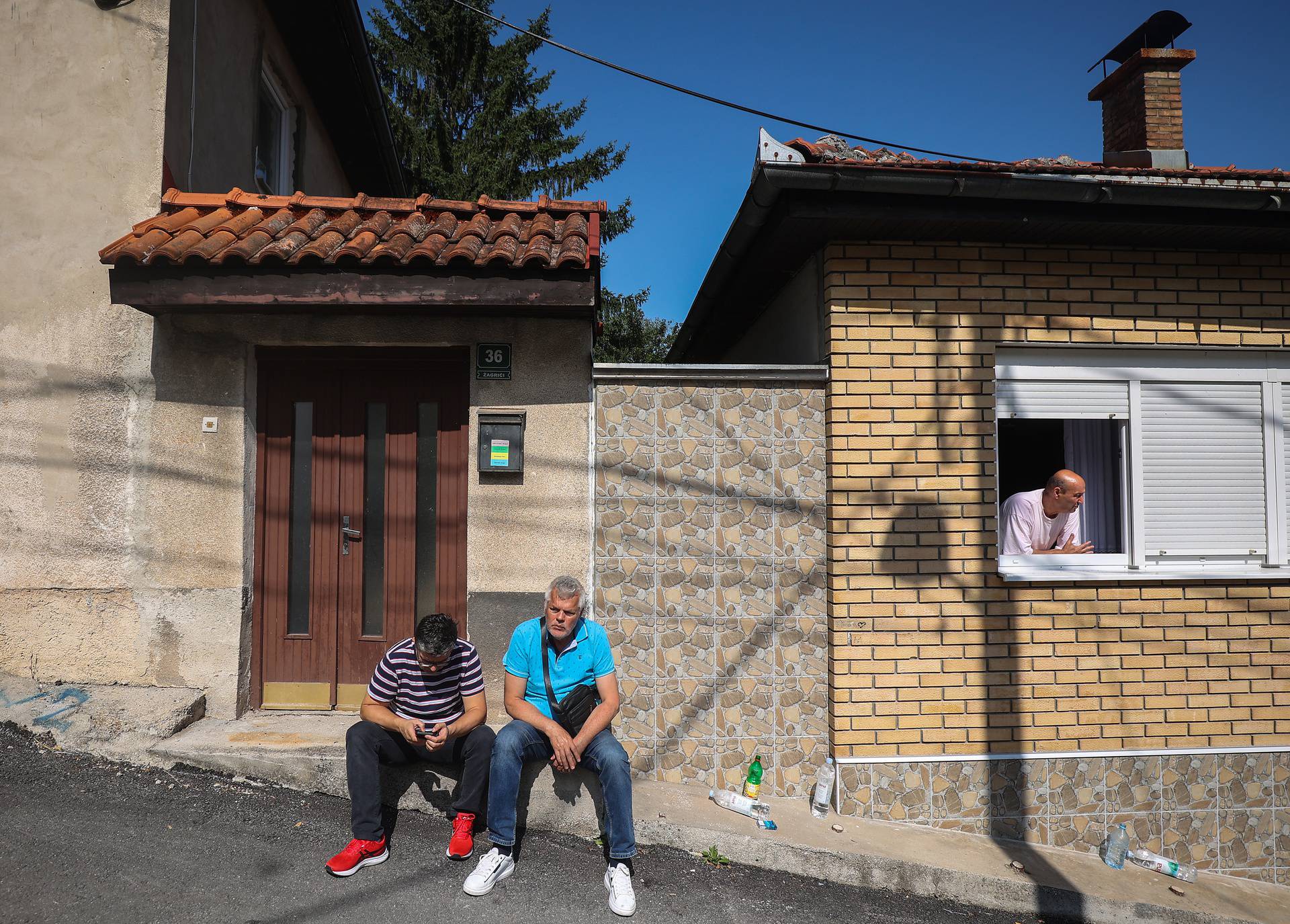 Sarajevo: Policijski očevid u kući gdje su pronađena tri tijela