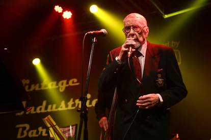 FOTO Jimmy Stanić (95) održao je koncert u zagrebačkom klubu