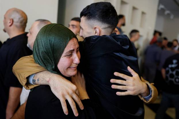 Hostages-prisoners swap deal between Hamas and Israel