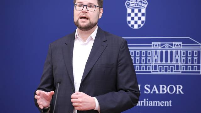 Zagreb: Peđa Grbin i Mirela Ahmetović govorili o inicijativi za promjenu Ustava