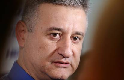 Izbori u HDZ-u: Karamarko odbio glasati sam za sebe