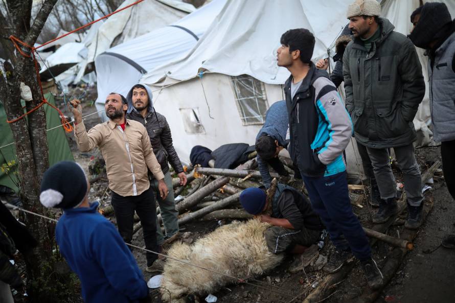 Noć u paklu Vučjaka: Mlate nas i pucaju, bojimo se crne policije