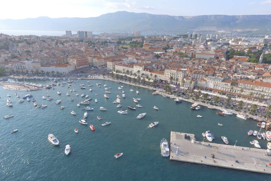 Oproštaj s legendom: Uz lijes Doris, Karan, Grašo, Huljići...