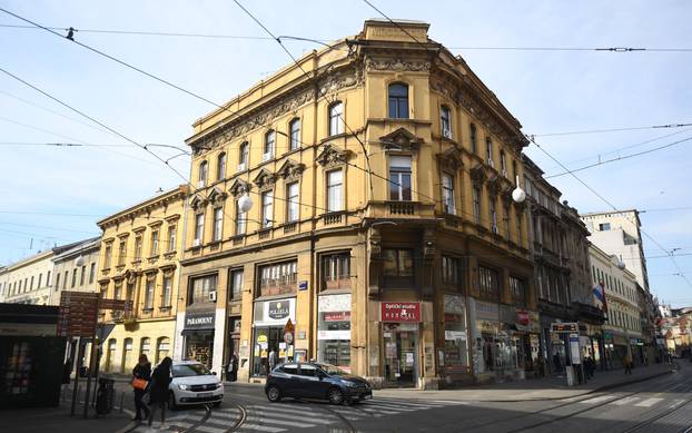 Zagreb: Zgrada u Franskopanskoj s koje je skinuta kupola oštećena tijekom potresa