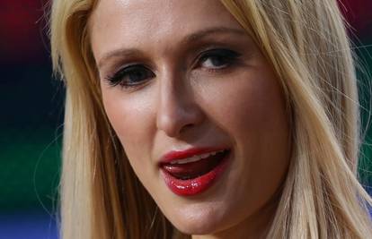 Paris: Bojala bih se biti gay jer većina njih sigurno ima AIDS