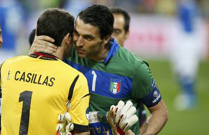 Buffon: "Mene bi živciralo da me se mijenja kao Casillasa"